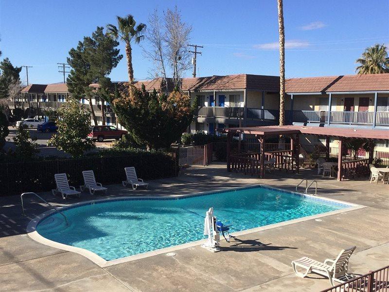 Americas Best Value Inn & Suites - Lancaster Extérieur photo