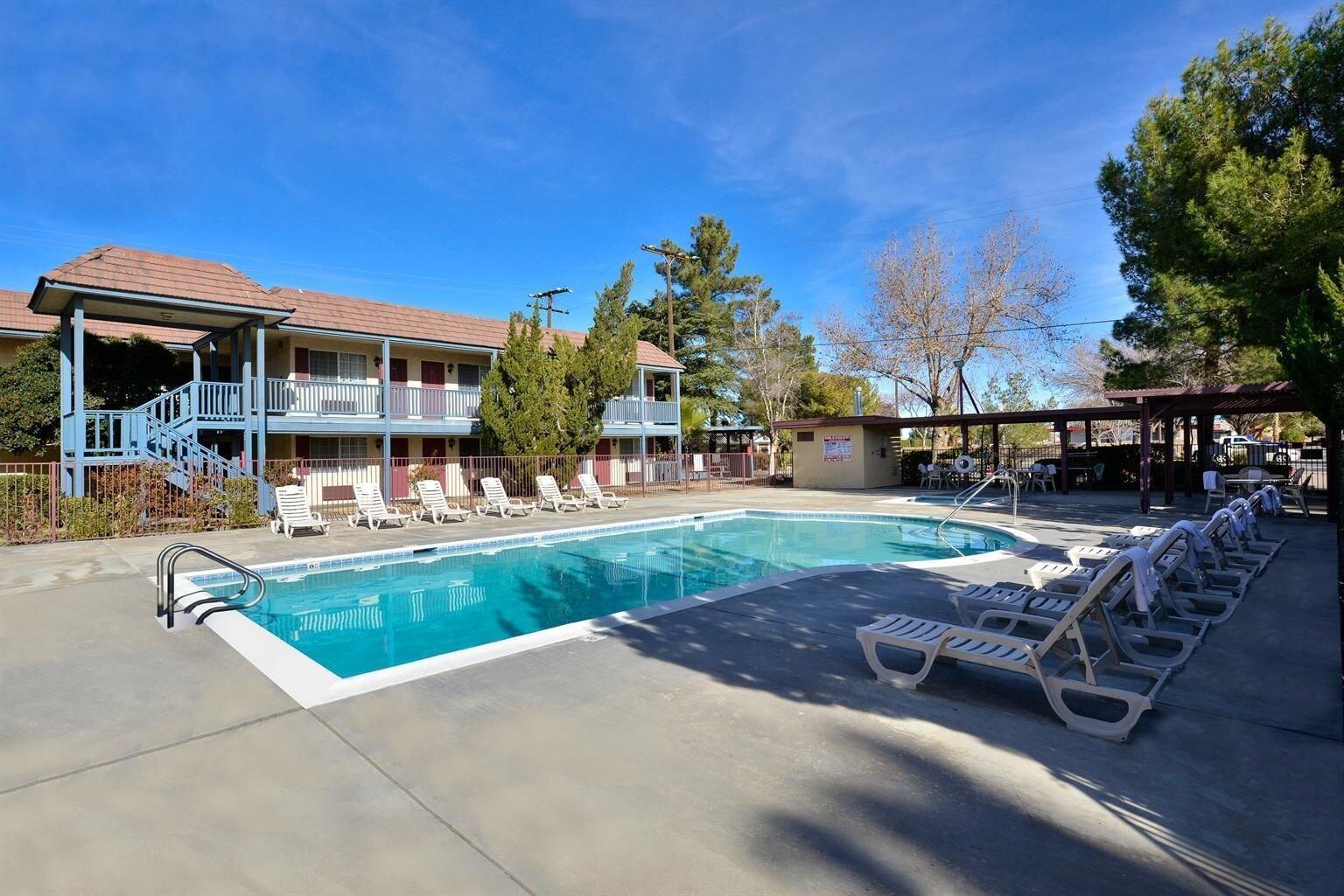 Americas Best Value Inn & Suites - Lancaster Extérieur photo