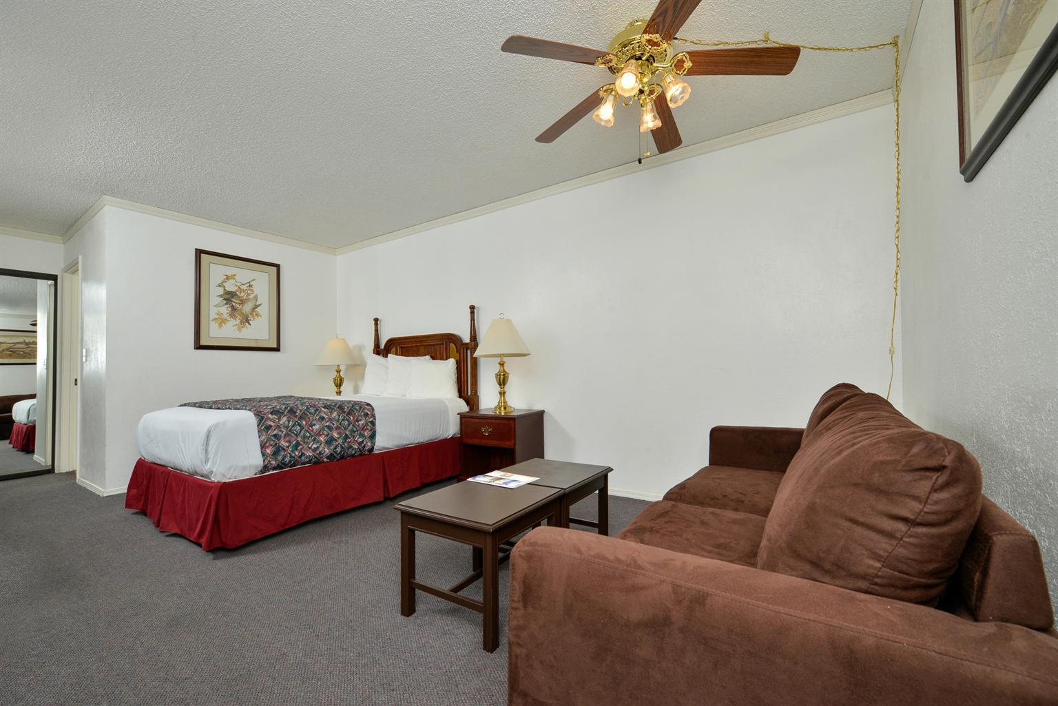 Americas Best Value Inn & Suites - Lancaster Extérieur photo