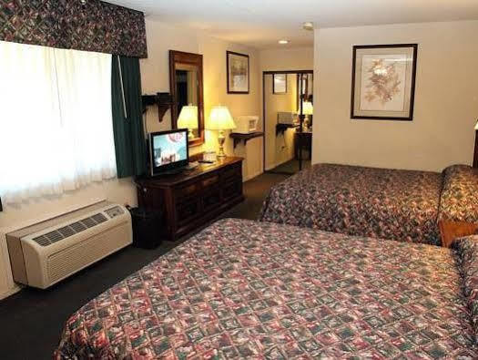 Americas Best Value Inn & Suites - Lancaster Extérieur photo